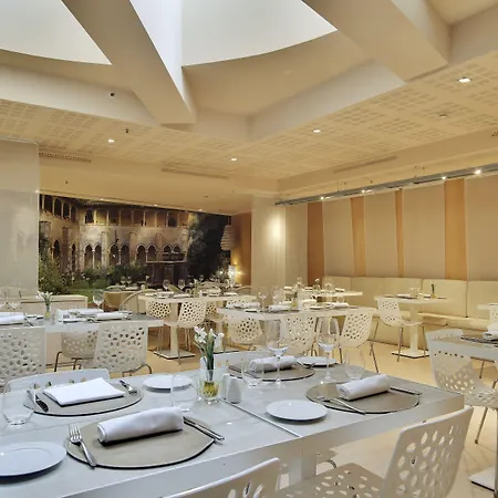 Hotel Tower 4*